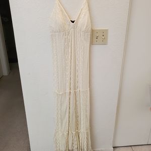 HS HEART SOUL spaghetti strap lace maxi dress